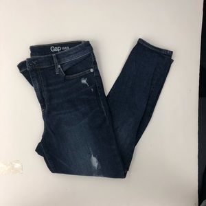 2 Gap Jeans